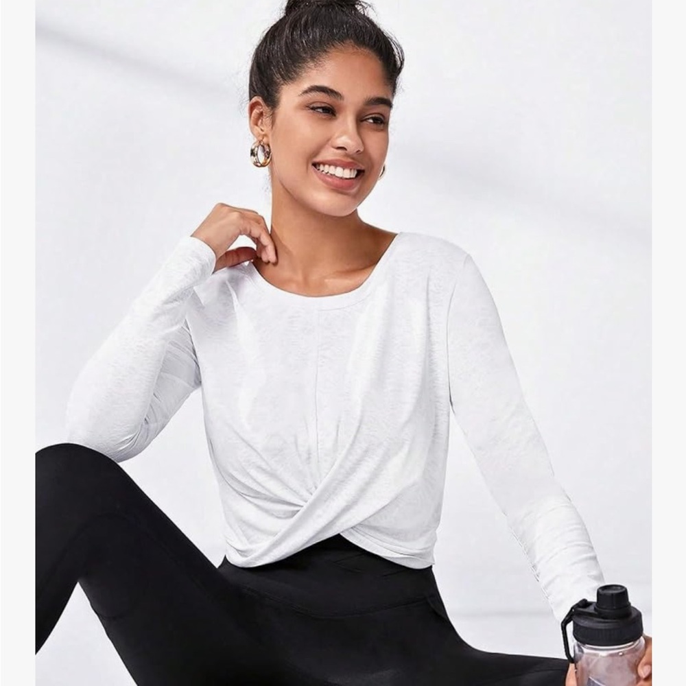 All In Motion NEW Twist Front Long Sleeve Ribbed Top Athletic Bone White Cream M - Picture 3 of 6